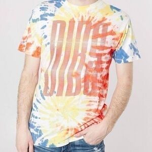 Dibs Glitch Red White Blue Yellow Tie-Dye Graphic Print Tee Size Medium